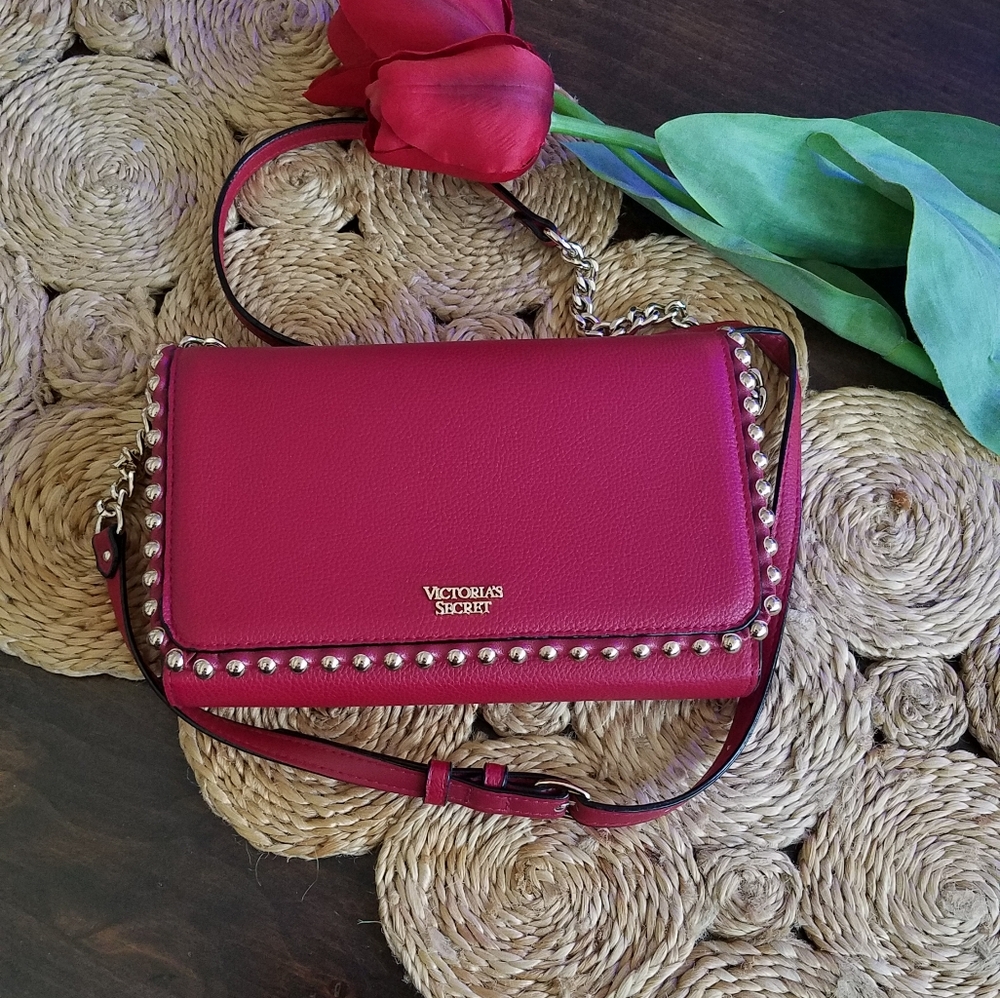 Victoria’s Secret Magenda Chain Strap Cross Body Purse Women’s Small Bags